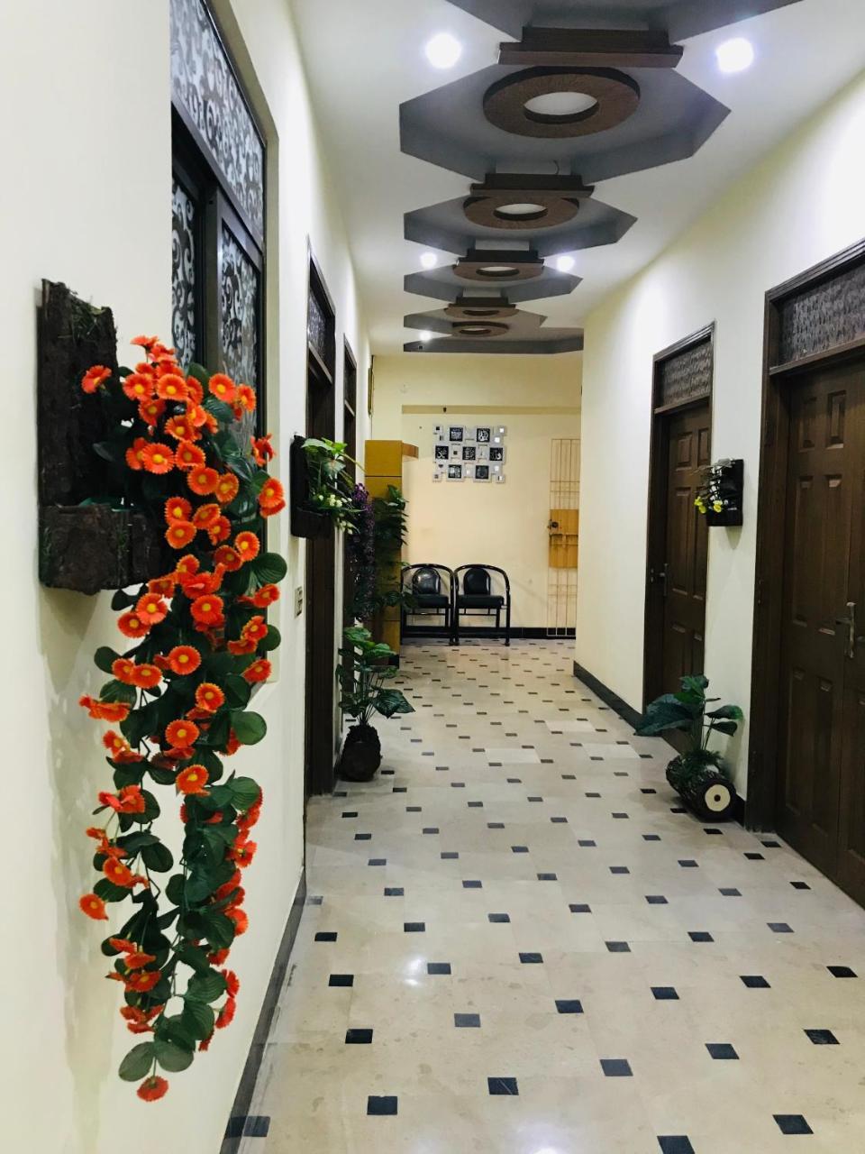 Hotel Second Home Karachi Bagian luar foto