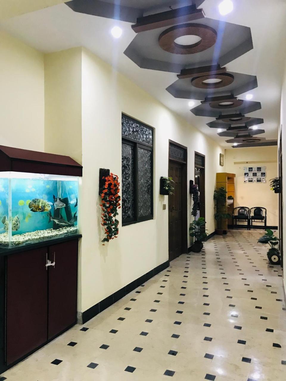 Hotel Second Home Karachi Bagian luar foto